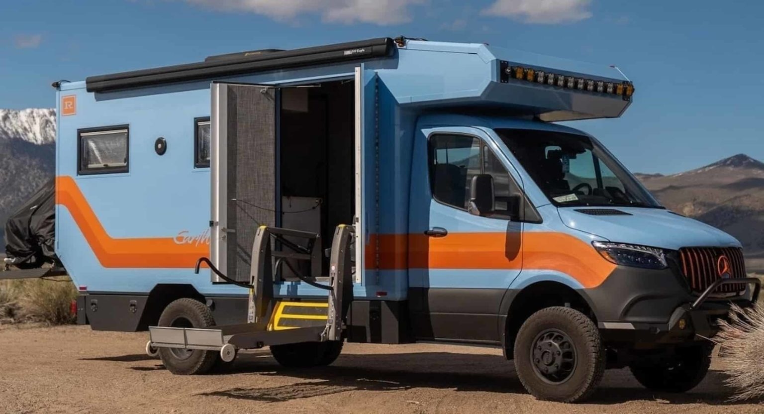 Rogue Van Earth Roller: экспедиционный автодом, созданный для независимых путешественников