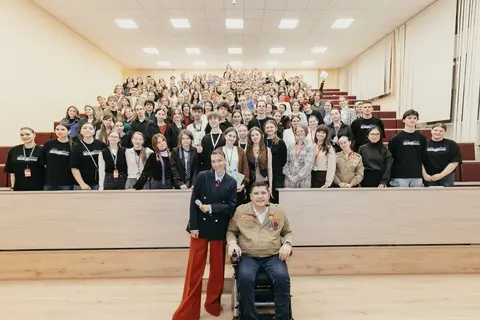 Регина Тодоренко вдохновила будущих вожатых инклюзивного проекта на встрече в ГЦОЛИФК