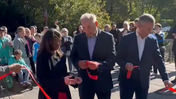 В «Красногвардейских прудах» открылась фотовыставка «Папы рядом»